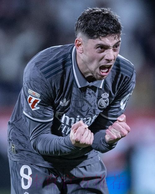 记者-巴尔韦德带着绷带离开伯纳乌 戈麦斯应该红牌